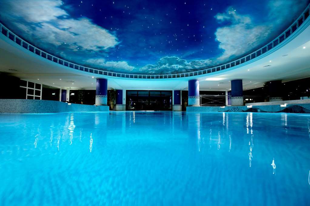 Отель The Manor House At Celtic Manor Ньюпорт Удобства фото