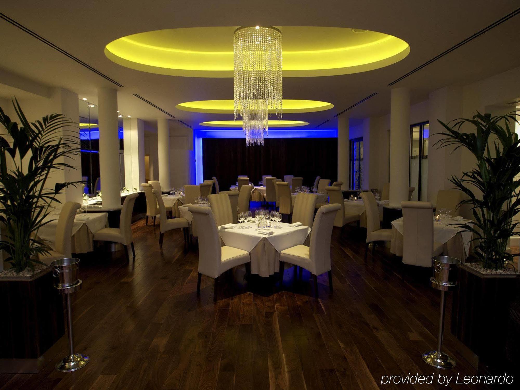 Отель The Manor House At Celtic Manor Ньюпорт Ресторан фото