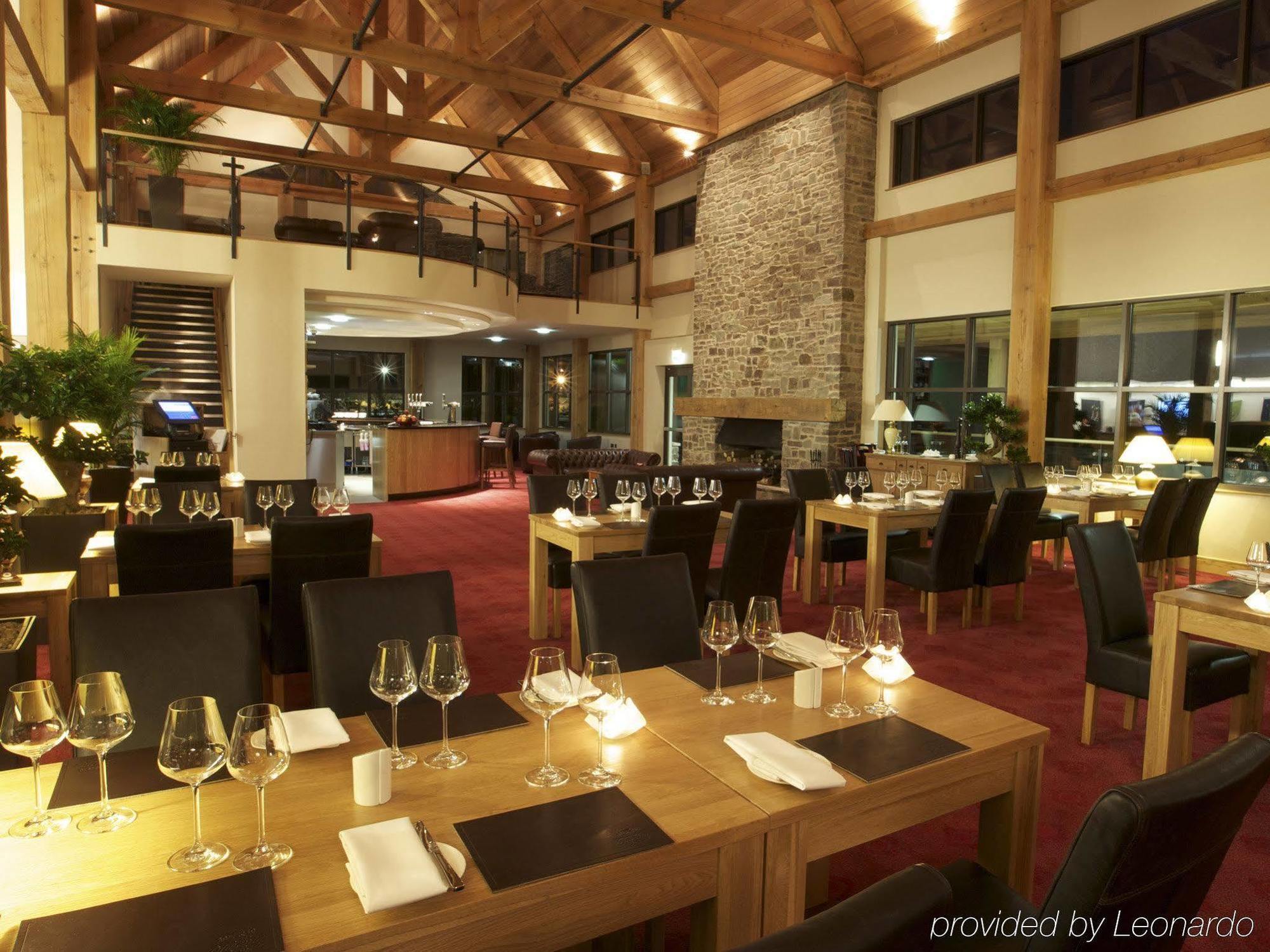 Отель The Manor House At Celtic Manor Ньюпорт Ресторан фото